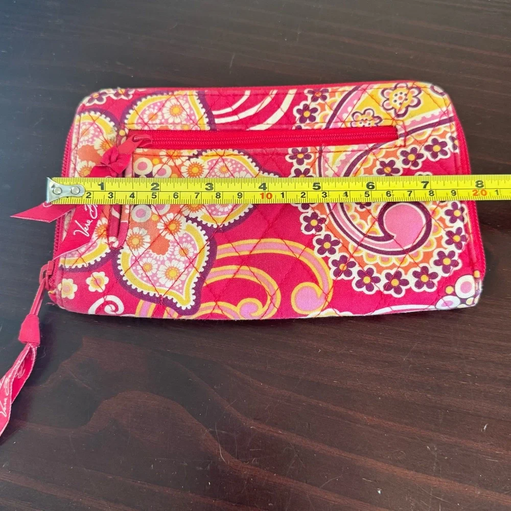 Vera Bradley Raspberry Fizz zip-around wallet pink paisley 2008 retired